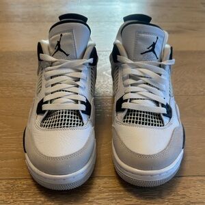 Nike Jordan 4 Retro Military